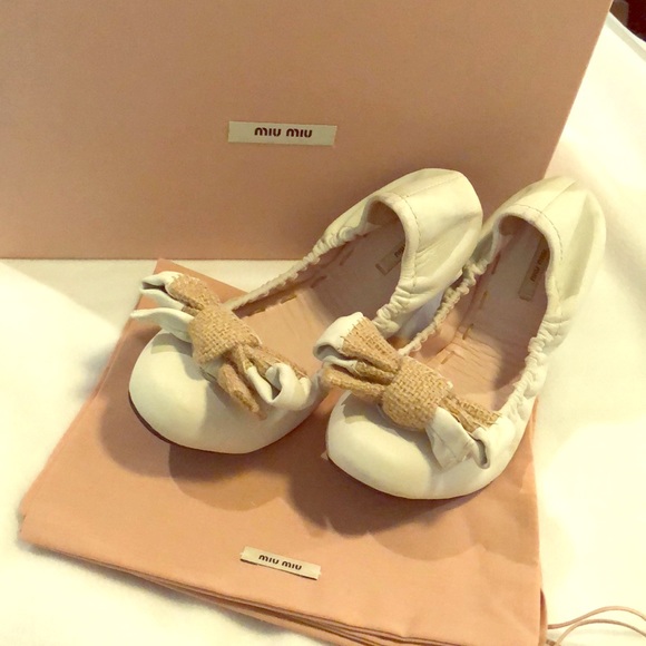 Miu Miu Shoes - Miu Miu bow detail crackle ballerina shoes